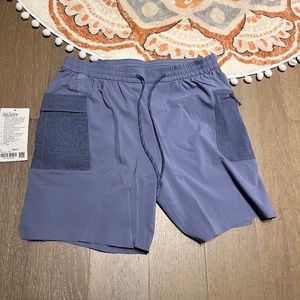 Lululemon Men’s Water-Repellent Hiking Short - 8”